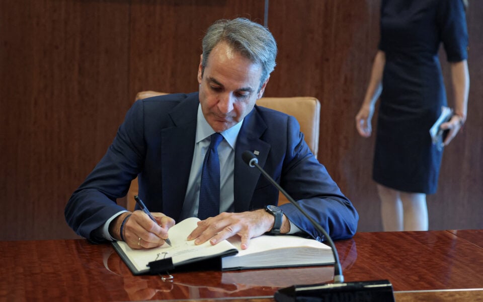 Greece aims to lead in tech and innovation, Mitsotakis tells Les Échos
