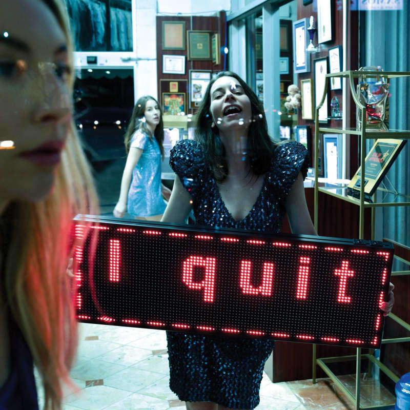 On their fourth album, the Haim sisters sing about quitting to make room for new beginnings. In doing so, the trio from Los Angeles enter into different musical terrain with almost every song. Universal/dpa