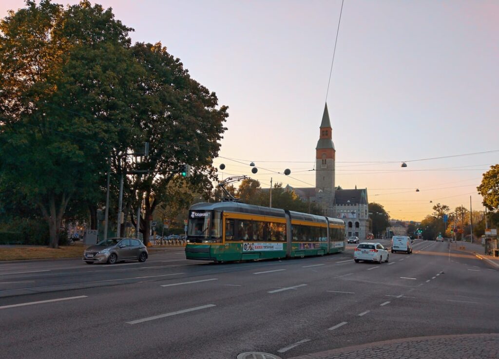 Wonderful Nordic summer in Helsinki, Finland [OC]