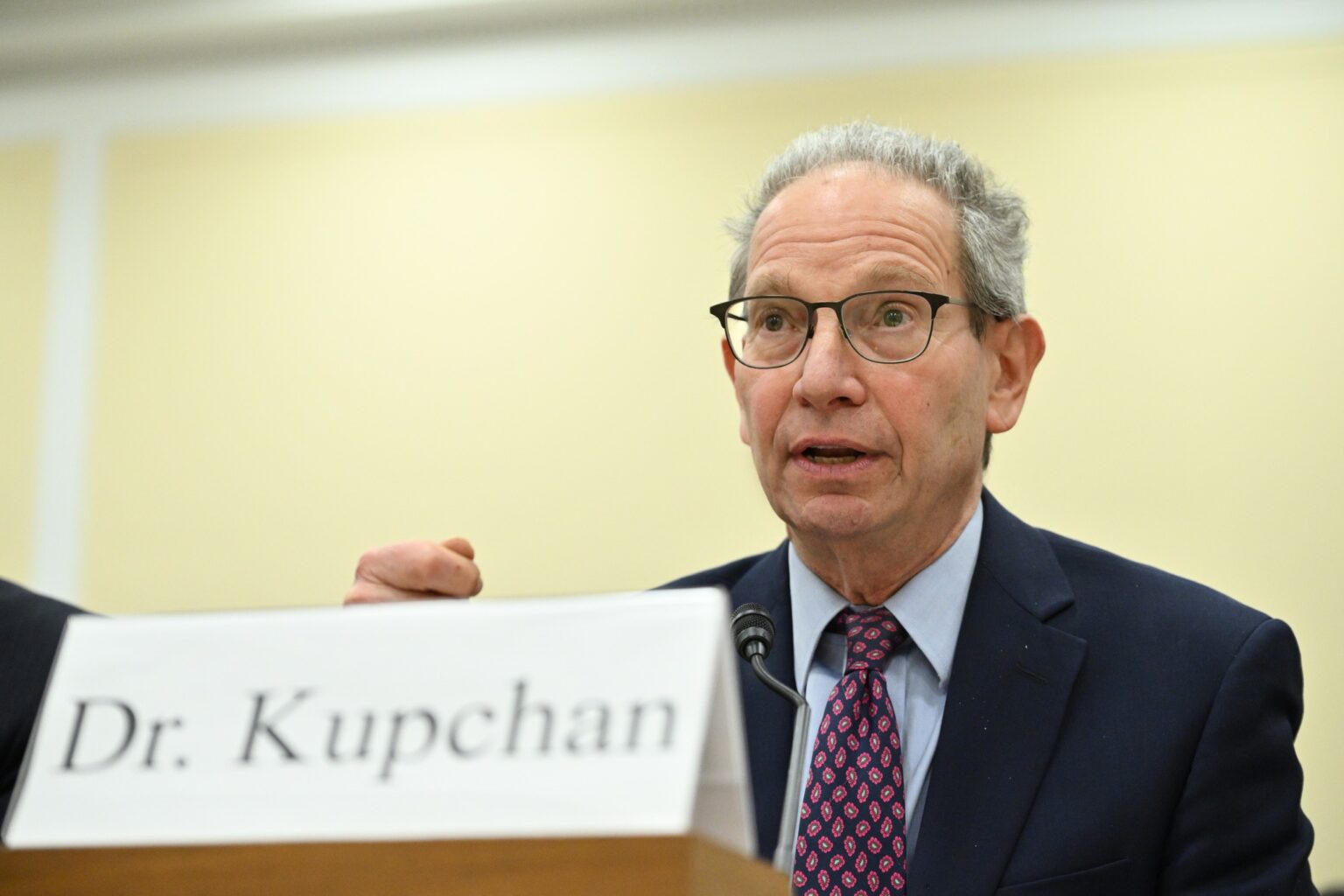 Kupchan to T7: I don't believe Trump will push forward with the territory swap if Kosovo and Serbia are not interested in bringing the idea back