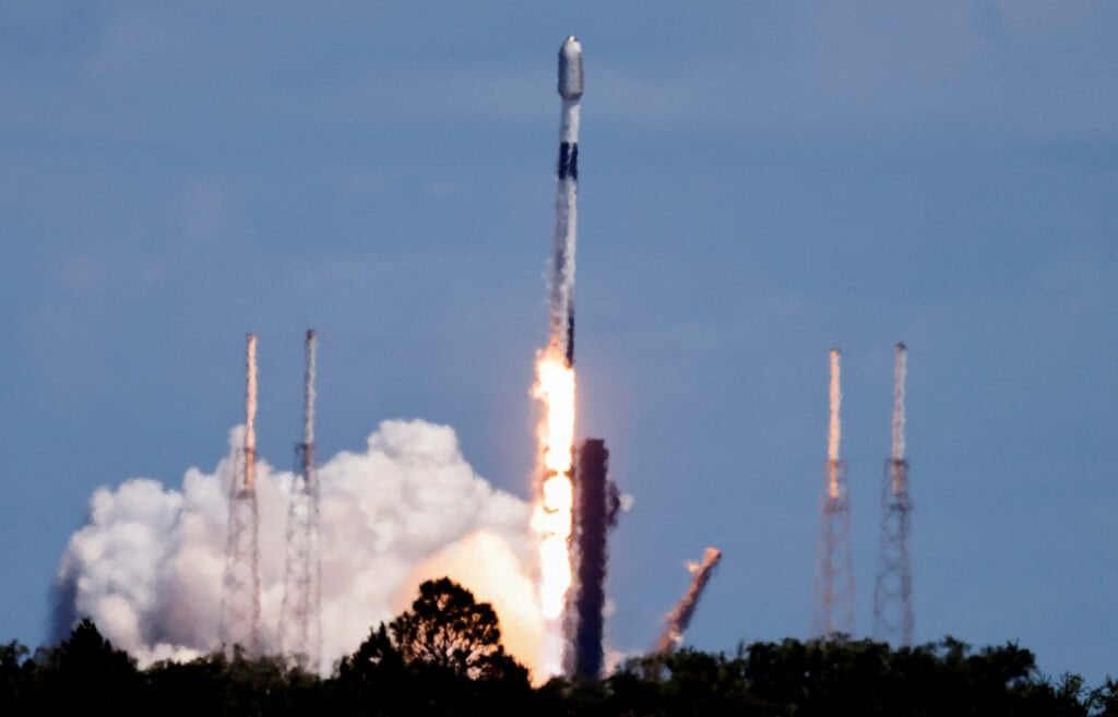 Trump-Musk showdown threatens US space plans