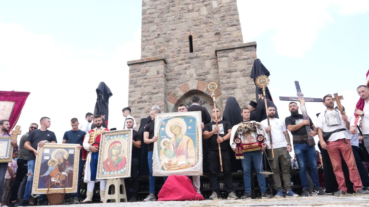 Vidovdan in photos, celebrations in Gazimestan reportedly passed without major incidents