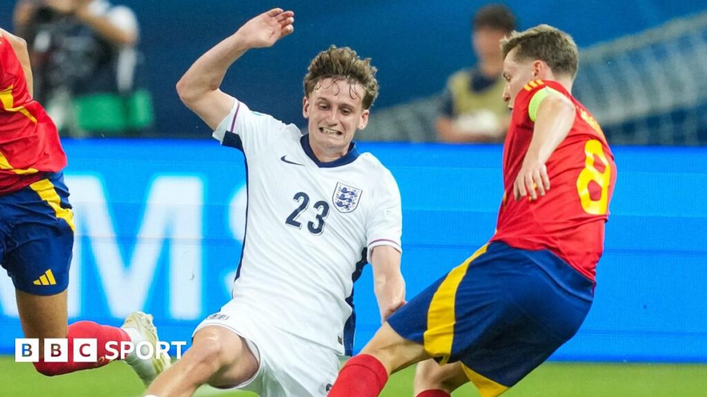Tyler Morton playing for England