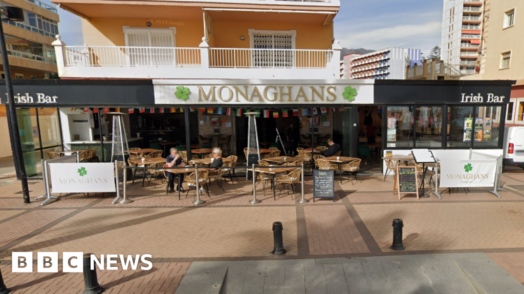 Two Scottish men shot dead at bar in Spain