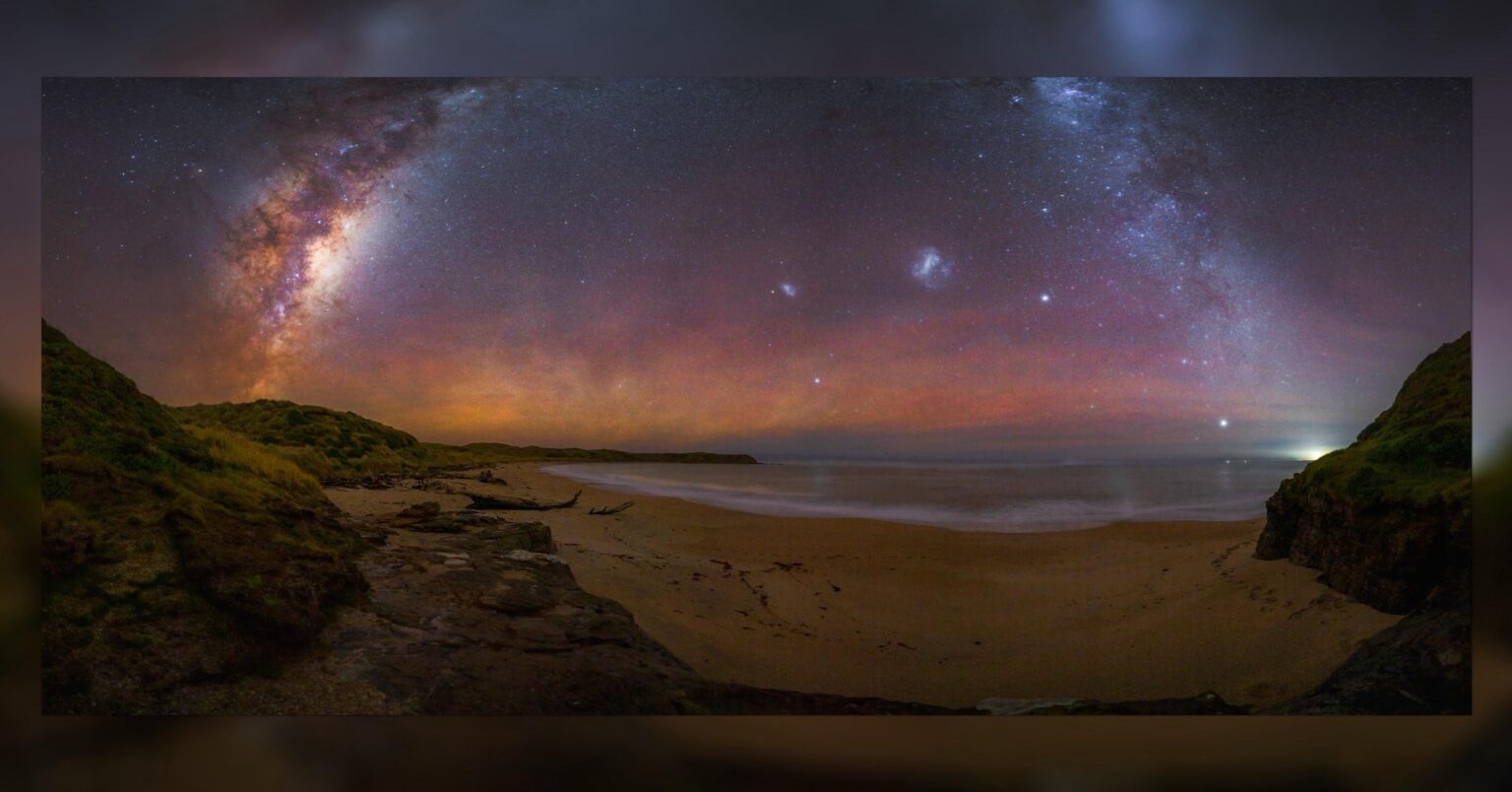 The Milky Way over the South Pacific