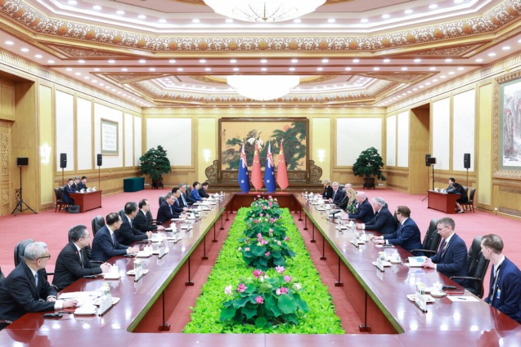 Chinese premier holds talks with New Zealand's PM