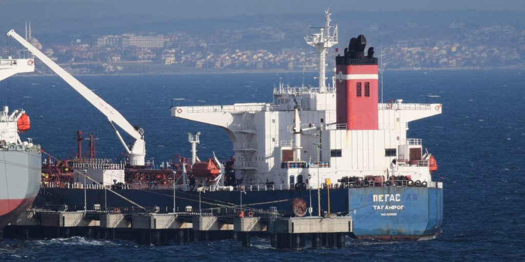Oil Price Surge From Israel-Iran Clash Could Boost Russia’s Economy Oil Price Surge From Israel-Iran Clash Could Boost Russia's Economy