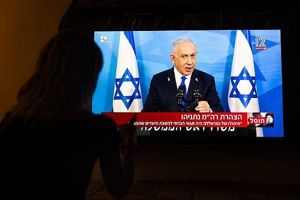 Israeli propaganda and Greek media: Who pay the volunteers of Athens? The secret meetings at the Israeli Embassy and the leaflet with instructions