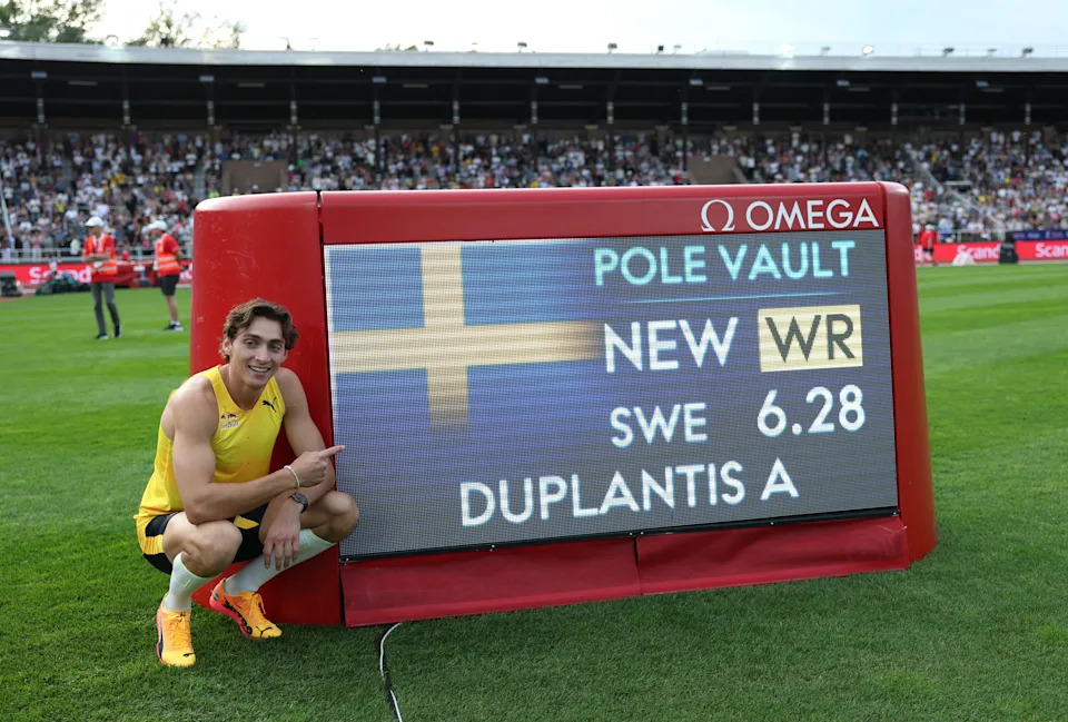Mondo's latest record came in his mother's native Sweden, which he represents internationally. (Linnea Rheborg/Getty Images)