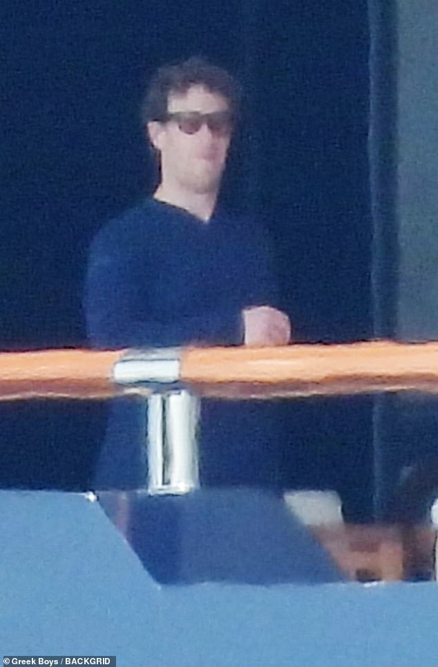 The Meta CEO caught the eye in Greek waters as he arrived alongside some pals