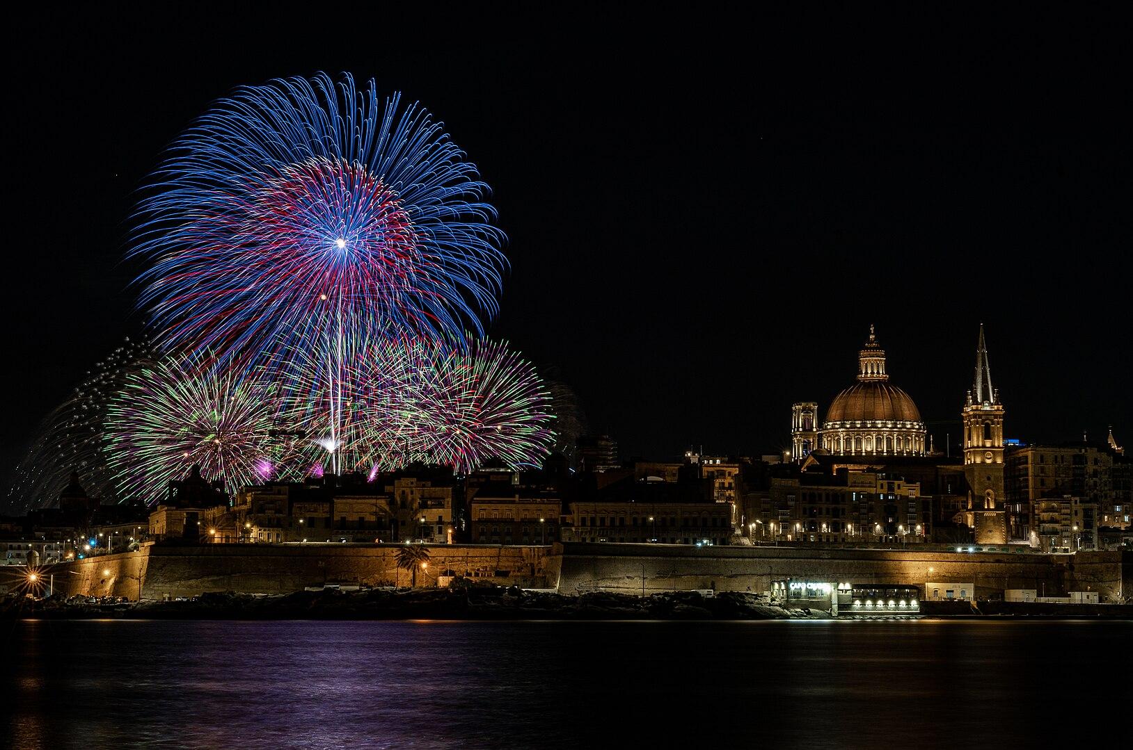 Traditional fireworks from Grand Harbour over Valletta skyline Photo: Mark Scicluna via Wikimedia Commons CC by SA