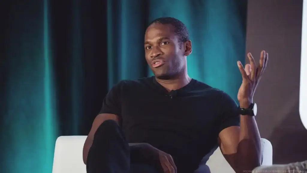 Arthur Hayes Sees Stablecoin Reform and Geopolitics Driving Bitcoin