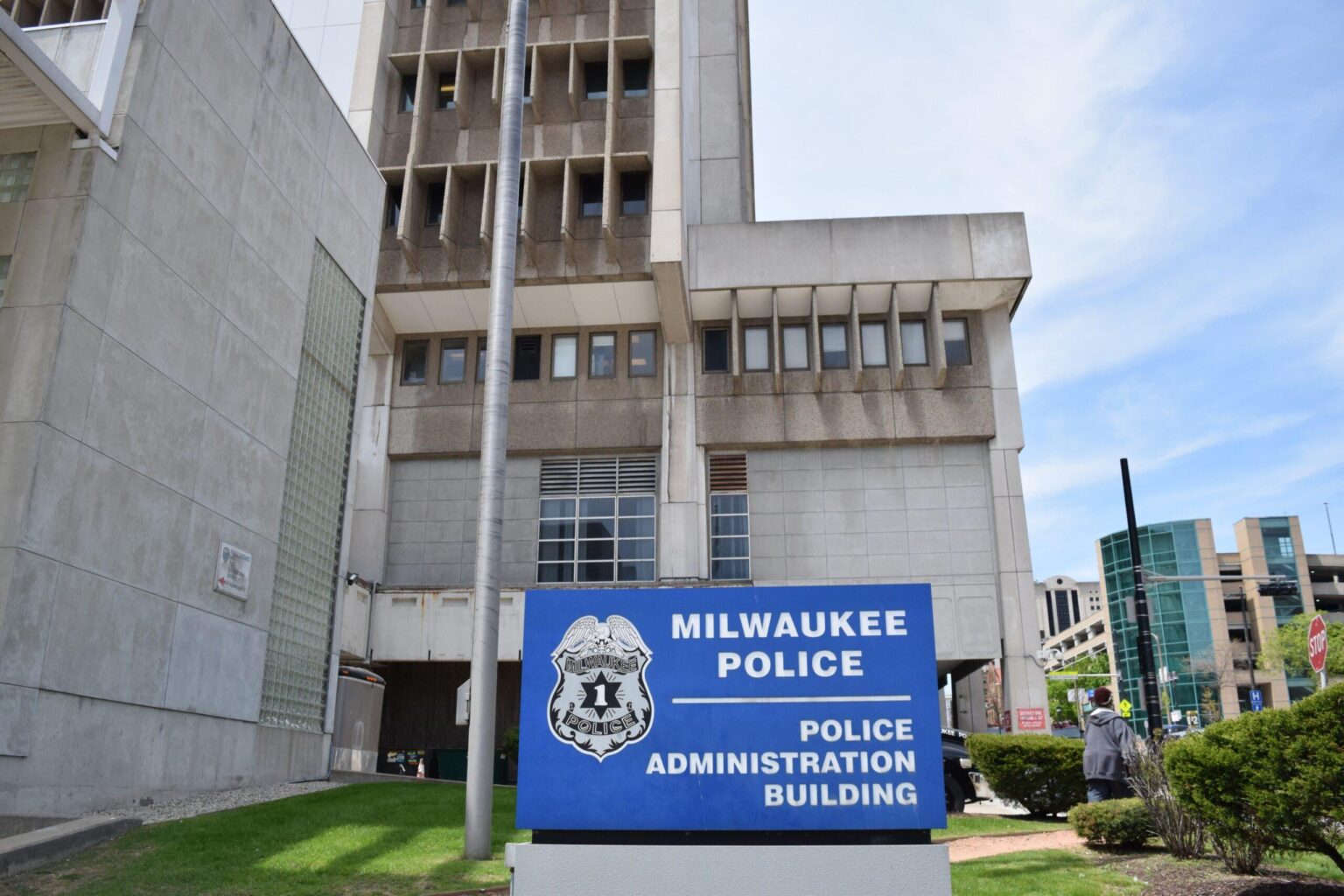 Milwaukee police might trade 2.5M mugshots for facial recognition technology - Potential swap draws opposition from majority of the city's Common Council