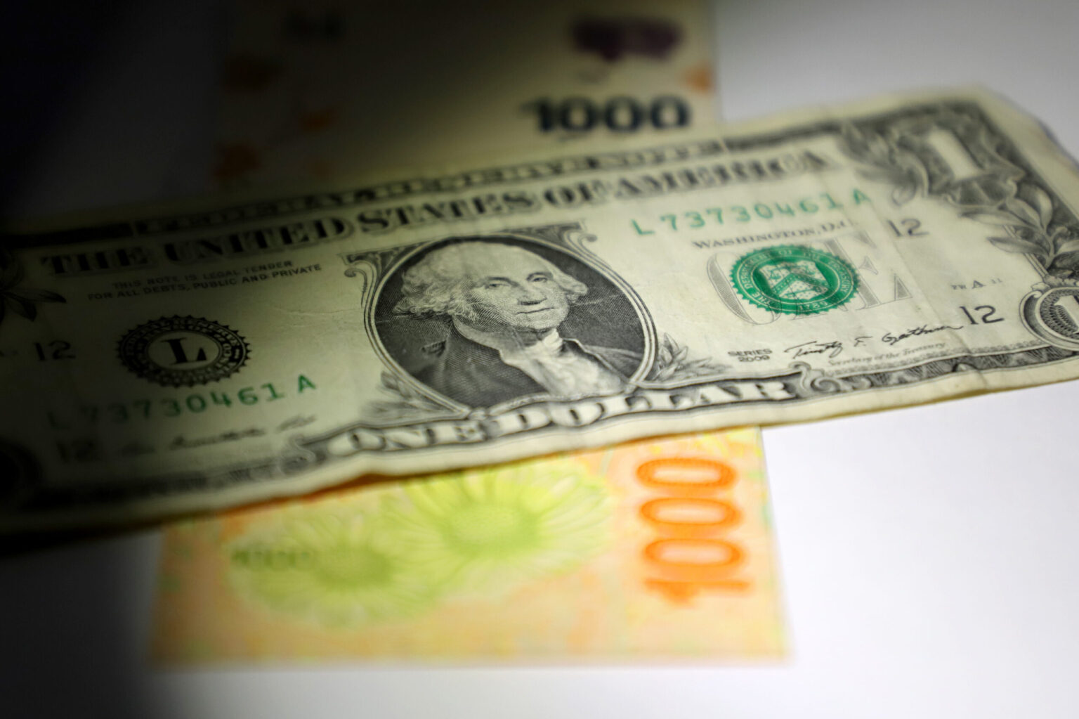 Economy Ministry hits pause on Bonte 2030, offering only fixed-rate peso securities Economy Ministry hits pause on Bonte 2030, offering only fixed-rate peso securities