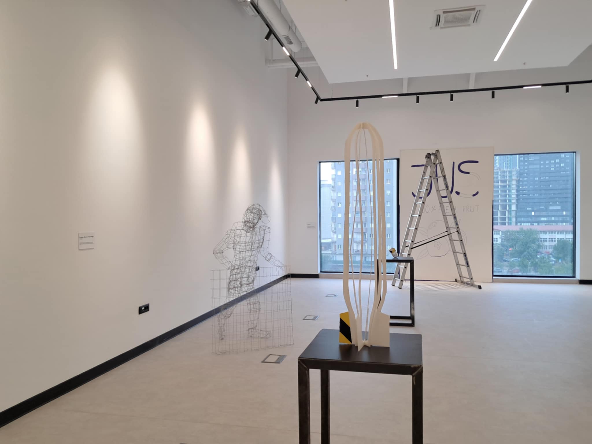 The exhibition ‘Intermission’, created by students from UBT ( University for Business and Technology) College, opened on June 19 in Prishtina. Photo: BIRN.