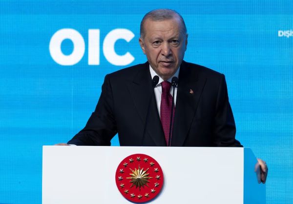 Erdogan announces opening of UNRWA office in Turkey
