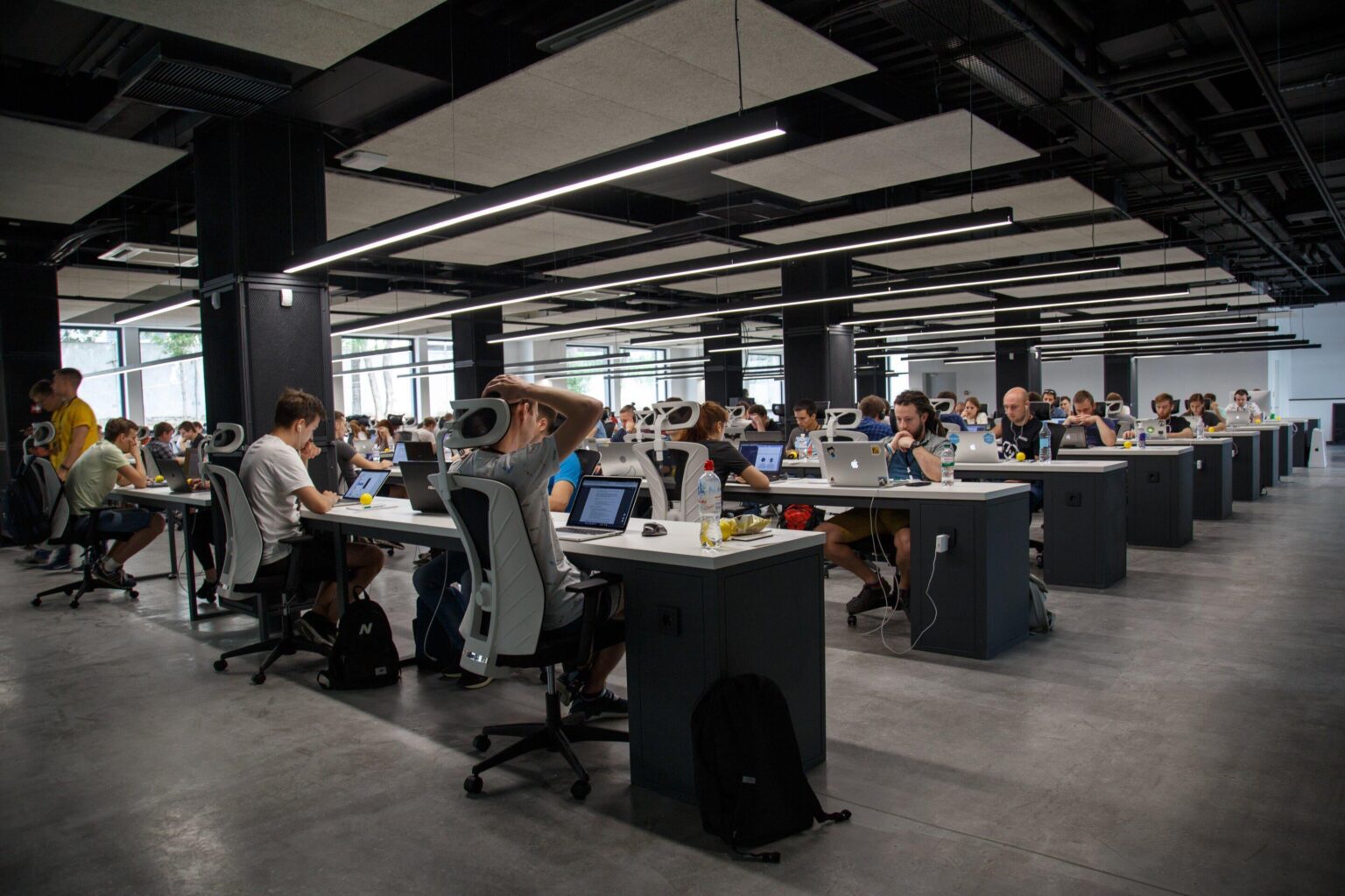 California's 'No Robo Bosses Act' advances, taking aim at AI in the workplace