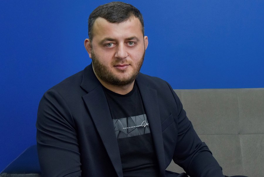 Washing Out The Competition: Strong Wash's Plans for Growth and Technology Development