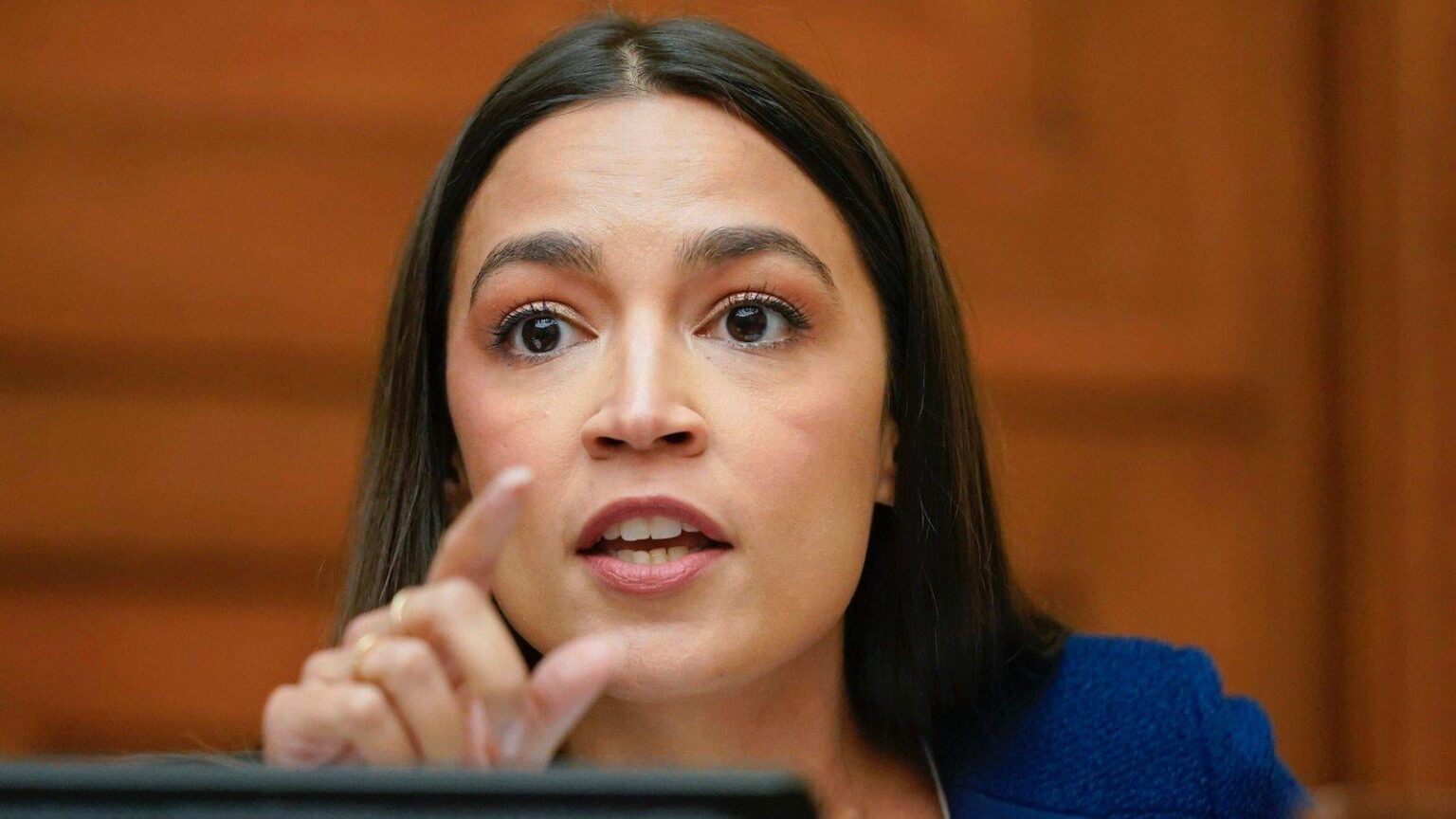AOC has thoughts on the so-called ‘President of Peace’ dragging America into yet another endless war