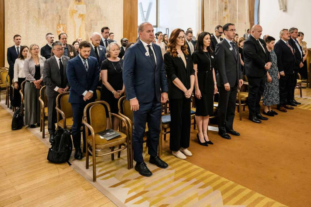 Czech Parliament Holds Commemoration Marking 30th Anniversary of Srebrenica Genocide
