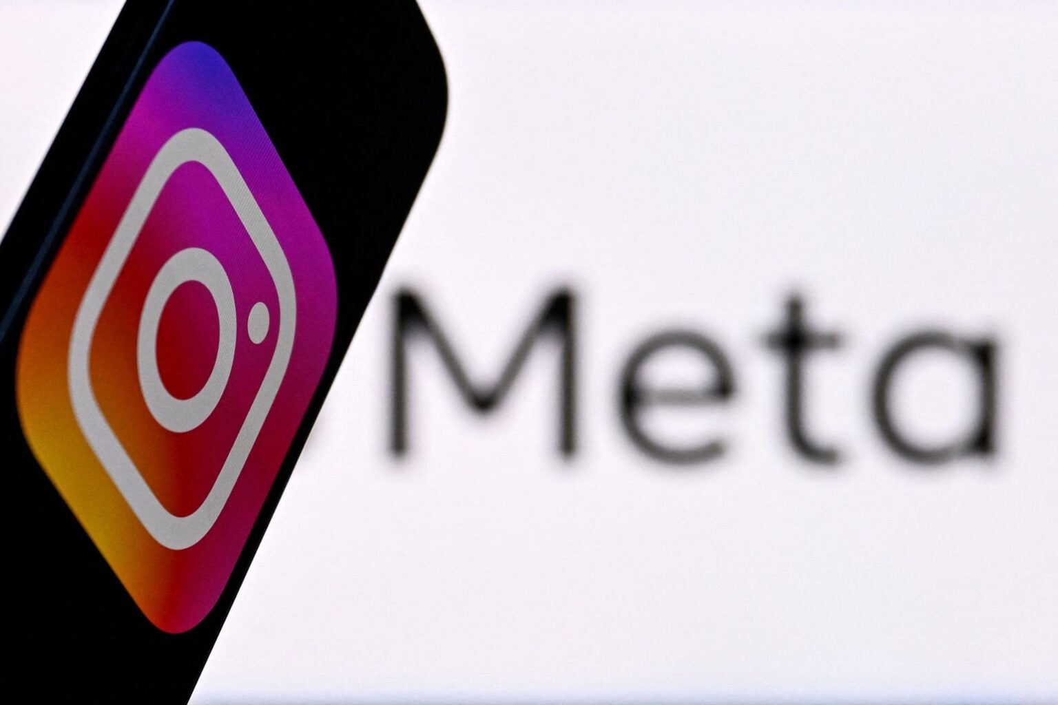 Meta’s AI has been mistakenly banning users on Facebook and Instagram with no way to contact a human that can help