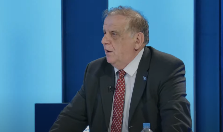 Nexhmedin Spahiu calls the President of Kosovo a cuckoo – Why the KLA flag before the Presidency's?