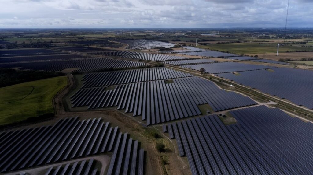 The loan, provided by SEB Lithuania and Swedbank Lithuania, will support three renewable energy assets, including two wind farms.