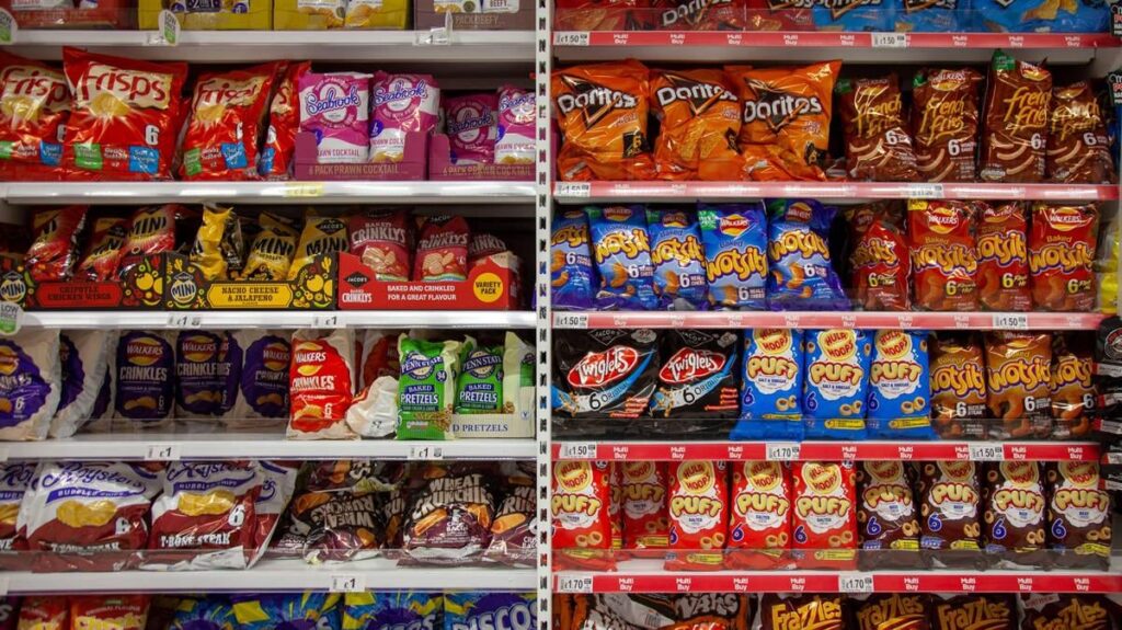 Supermarkets told to cut 100 calories from shoppers' baskets in new anti-obesity drive