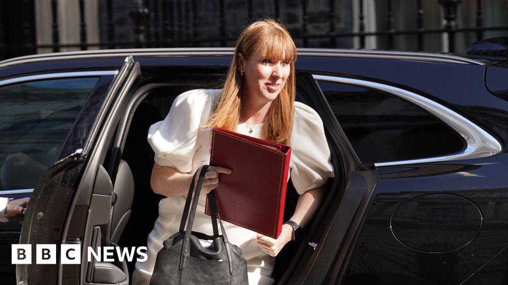 Leaked memo reveals Angela Rayner called for tax rises - BBC News
