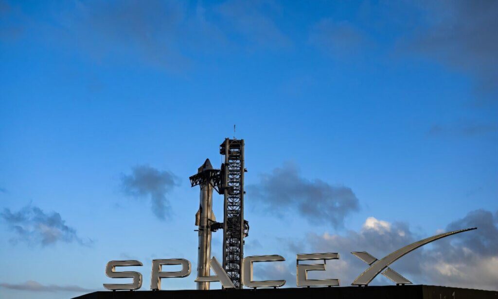 Mexico president threatens to sue over SpaceX rocket debris