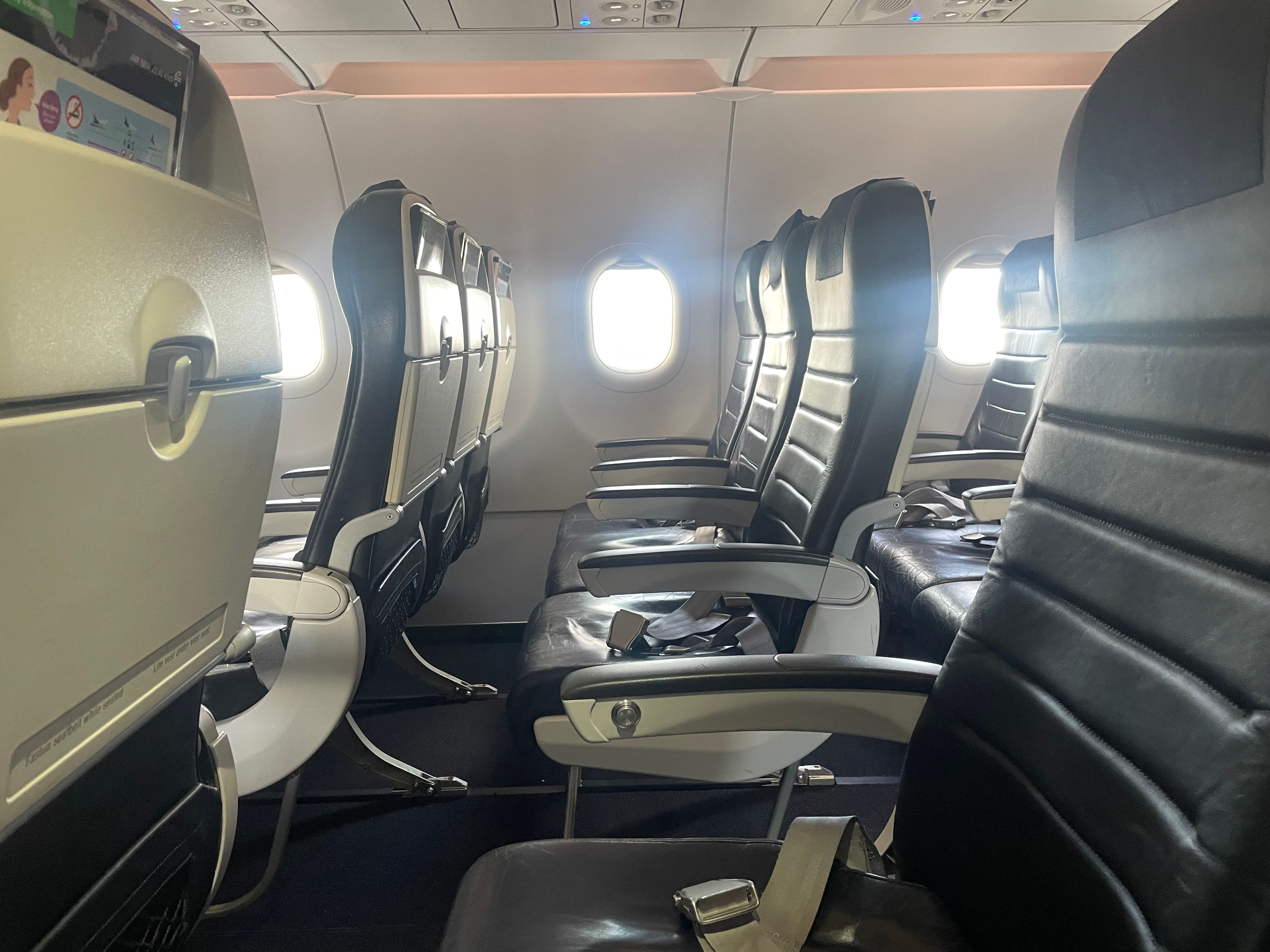 Air NZ A320 legroom seats