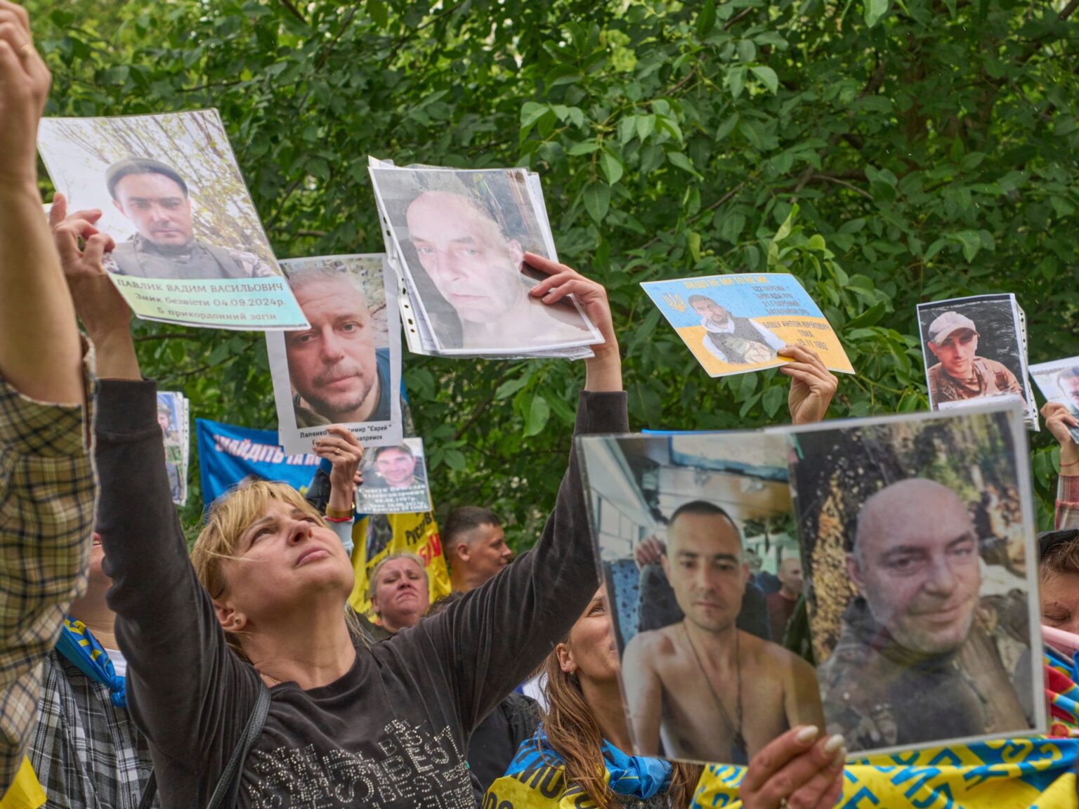 Russia returns 1,200 bodies of fallen Ukrainian soldiers | Russia-Ukraine war News