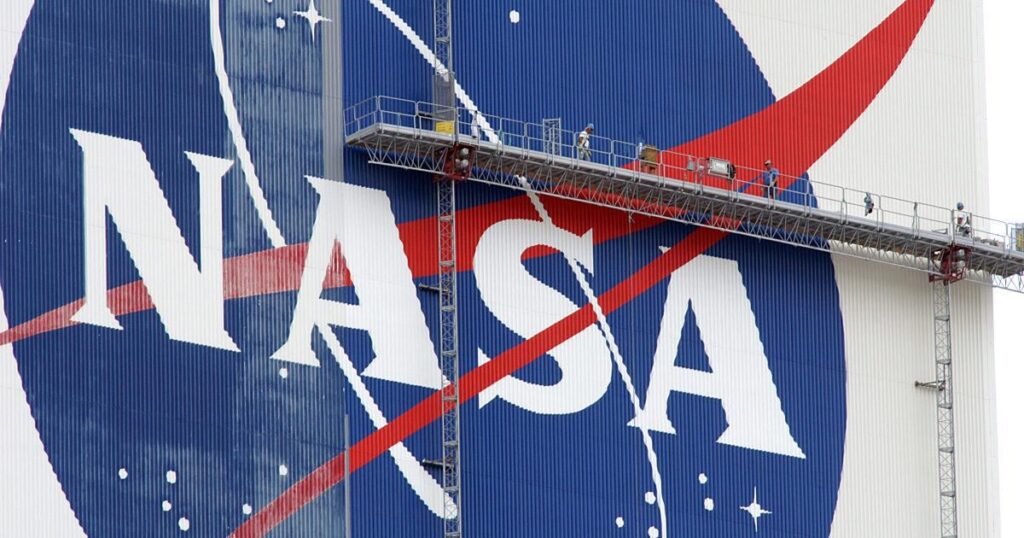The Planetary Society still needs 2200 signatures by today for their petition to congress. Sign it now!