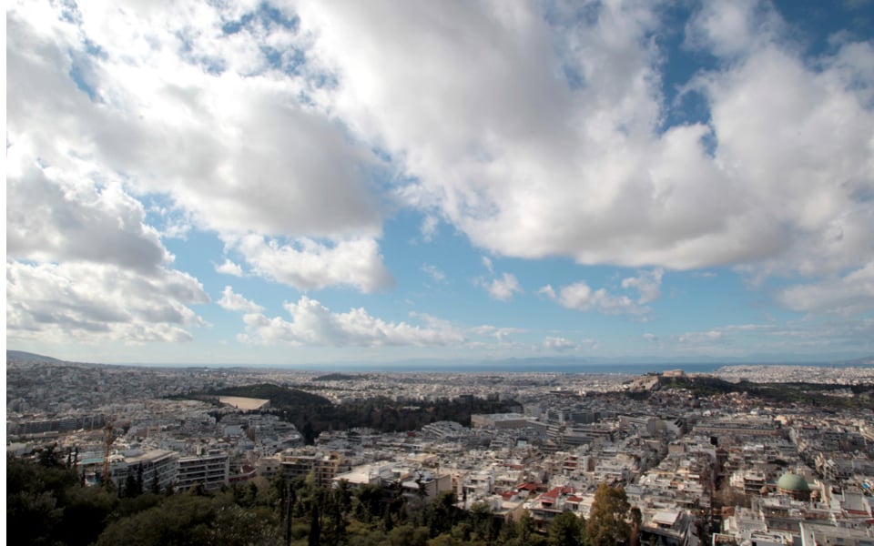 Temperature drop expected across Greece on Sunday