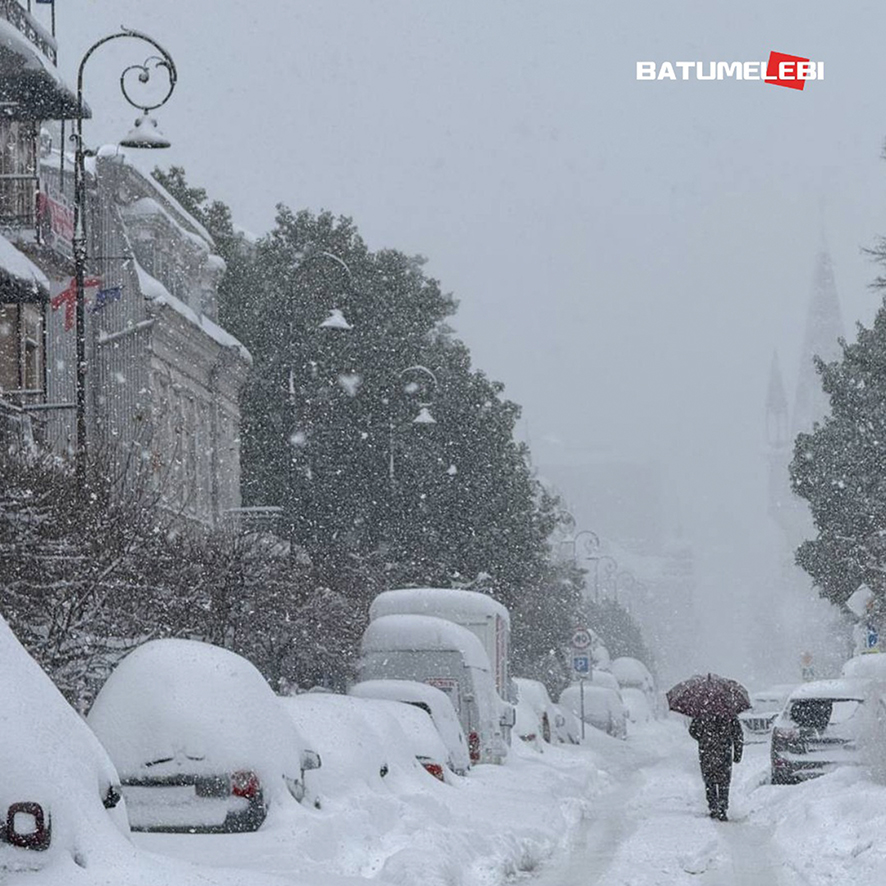 Batumi hit by snowstorm. Source: Batumelebi