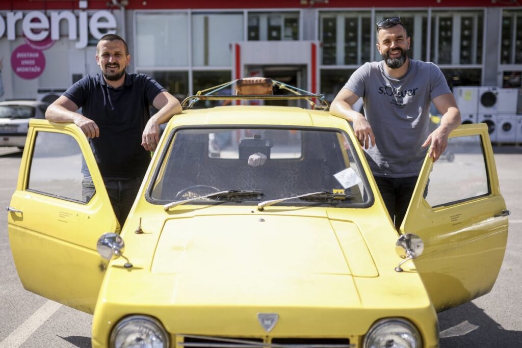 Peckham or Sarajevo? Bosnian brothers spark joy with replica van from iconic British sitcom Peckham or Sarajevo? Bosnian brothers spark joy with replica van from iconic British sitcom