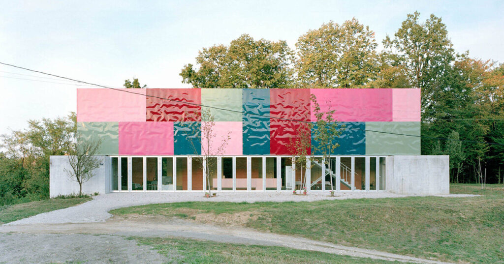 colorful panels front TEN's house for women in bosnia-herzegovina
