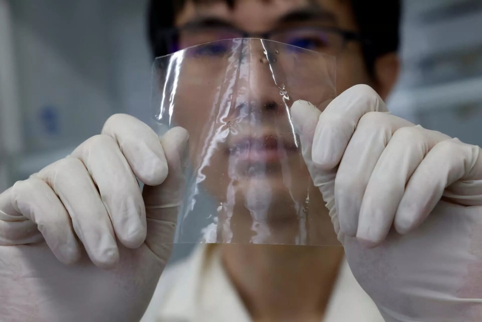 Scientists develop plastic that dissolves in seawater within hours | Fast-dissolving plastic offers hope for cleaner seas