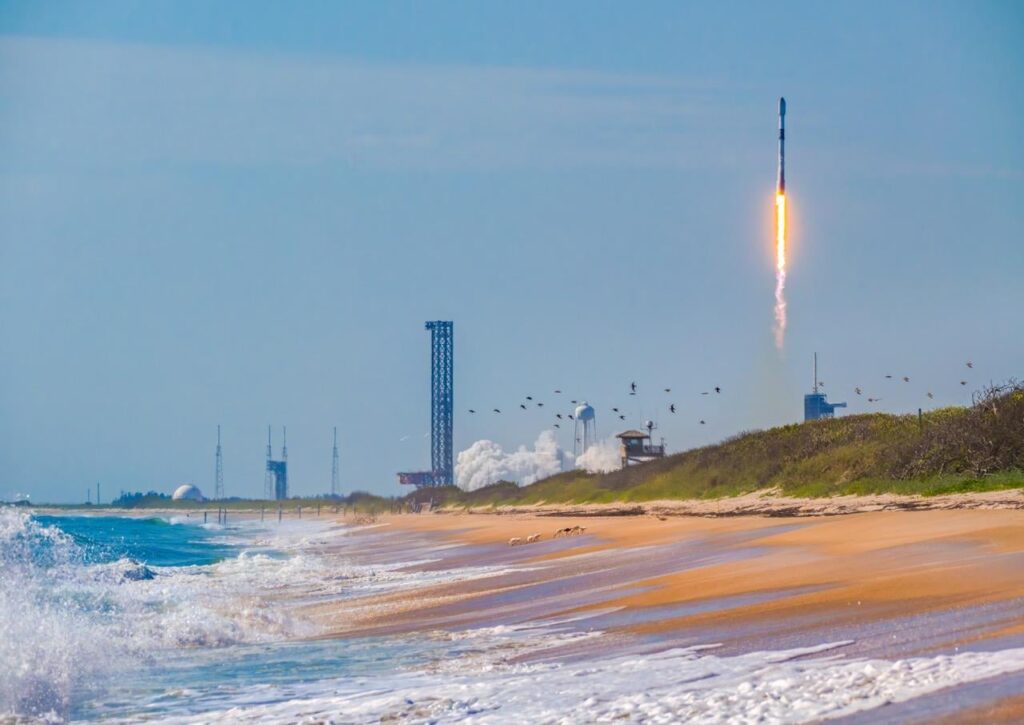 Beautiful Launch from the Beach