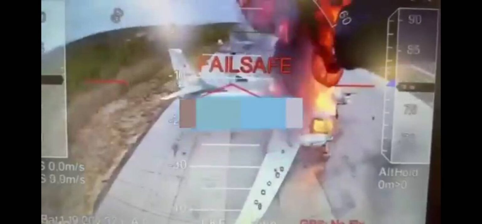 EXTRAORDINARY: Ukraine hit Russian airport, strategically bomber, Awacs damaged - flight