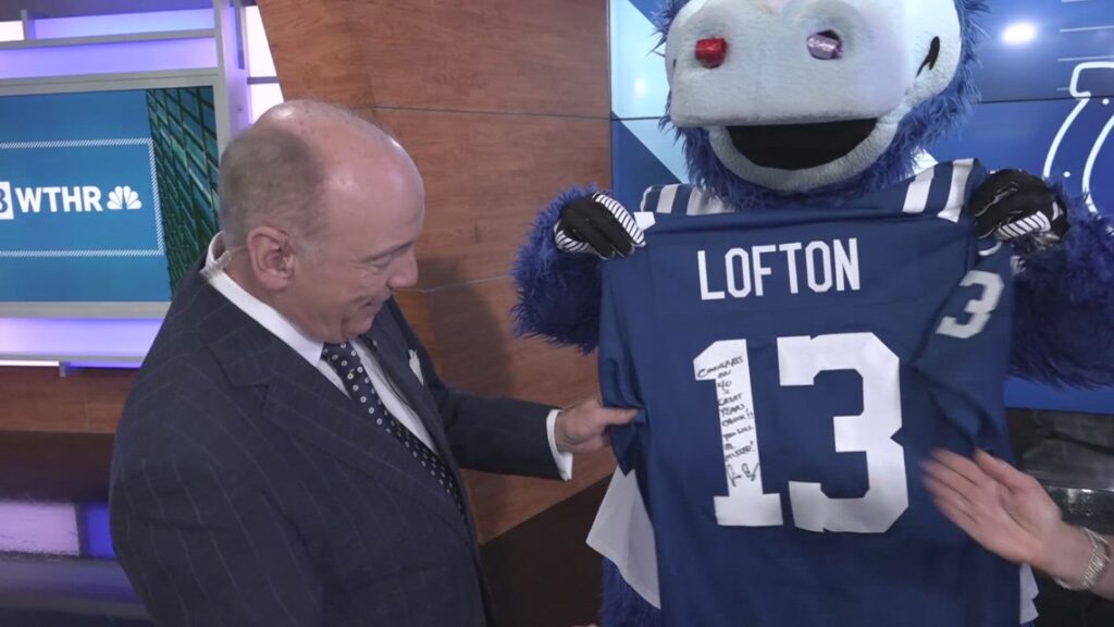 Chuck Lofton honored by governor, Indy's pro sports teams