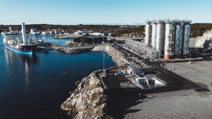 Norway launches full-scale industrial carbon capture project with billions in subsidies CO₂ receiving terminal