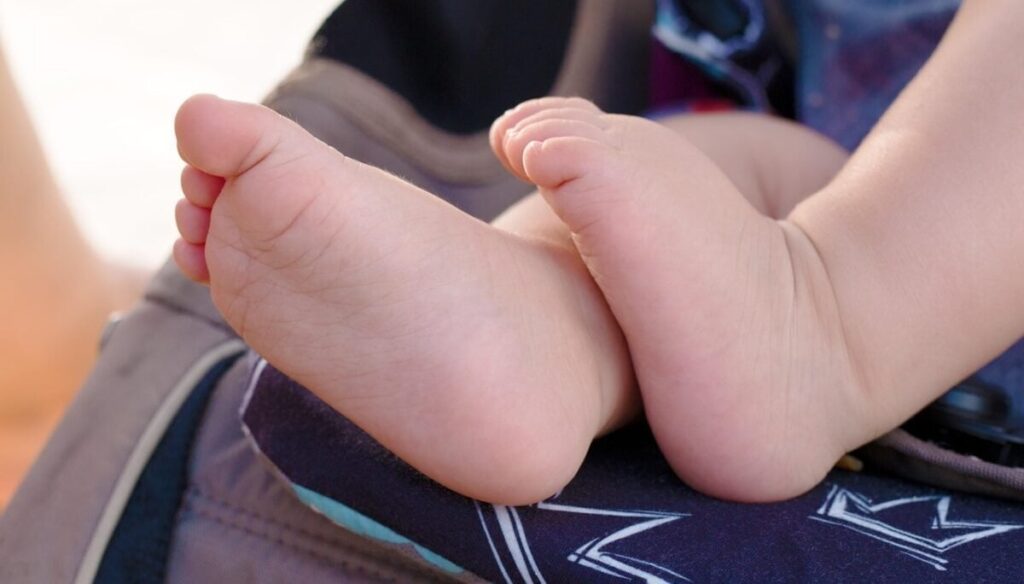 Paros: Dead 5 -month -old infant - his parents arrested