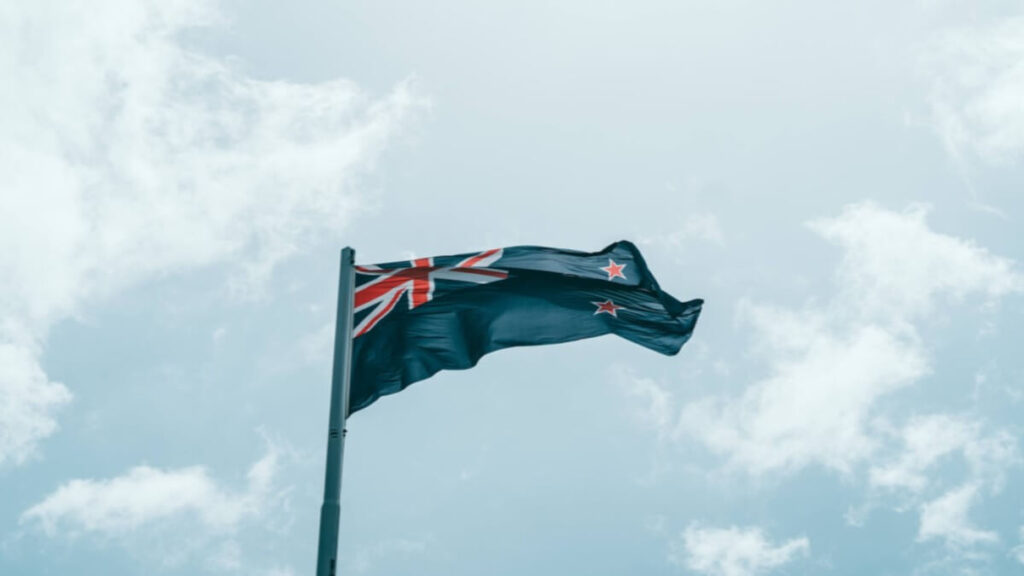 New Zealand to Trial Visa-Free Entry for Chinese Tourists With Australian Visas From November