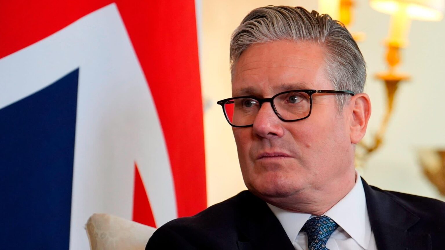 Starmer puts UK cabinet on alert for potential US attack on Iran