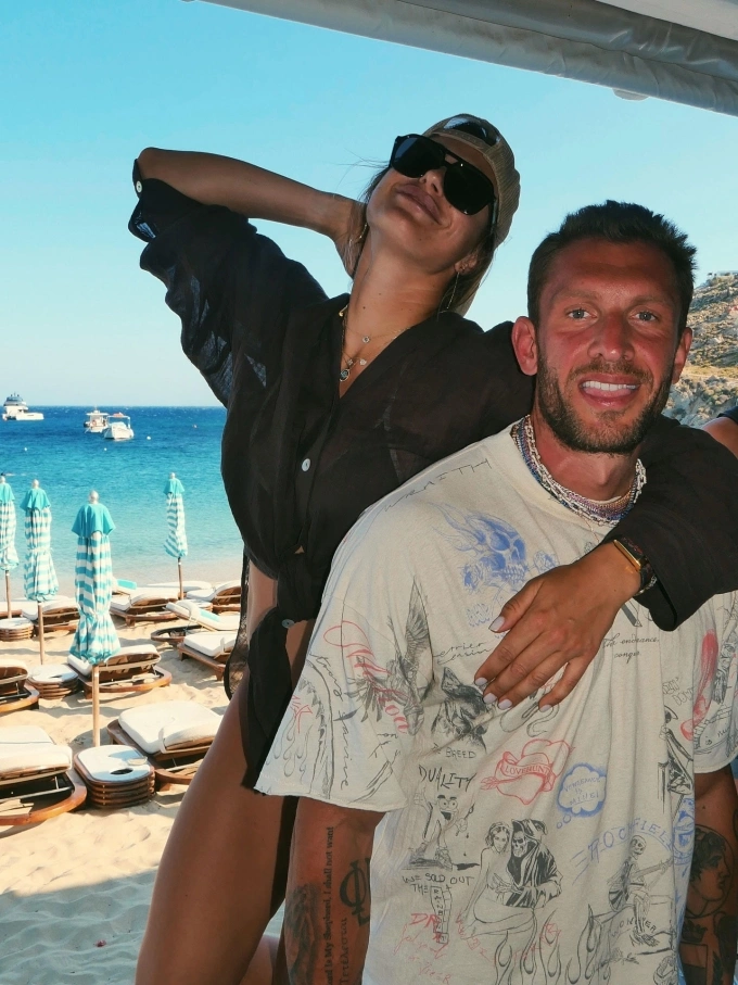 Tennis star Aryna Sabalenka and her millionaire boyfriend Georgios Frangulis during vacation in June. Photo by Instagram/@georgiosfrangulis
