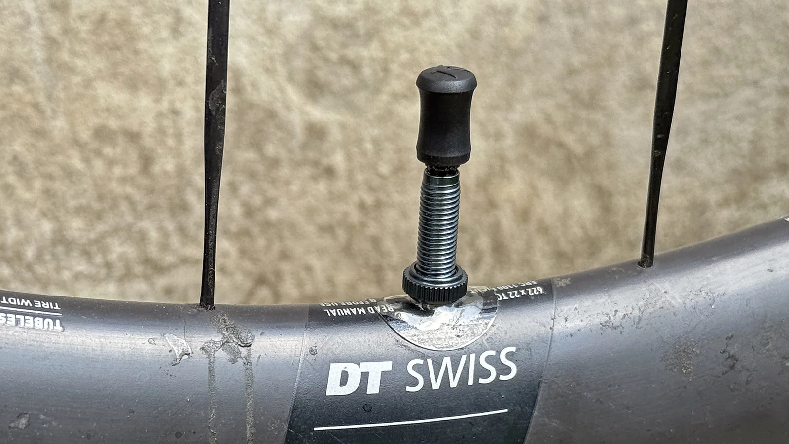 New & improved Schwalbe Aerothan TPU bicycle inner tubes are more eco-friendly, aluminum valve stem detail