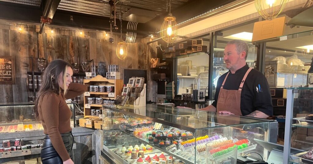 Small businesses report rising confidence in economy for the first time all year
