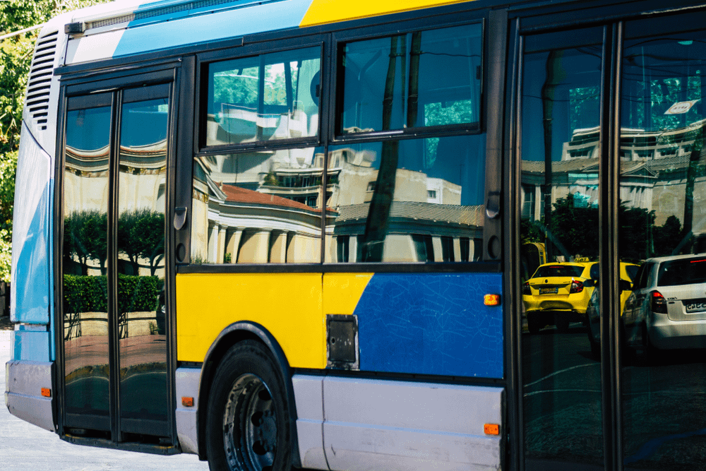 Vari: Arrested on a 17 -year -old 'monkey' bus - for one year he received fines from passengers