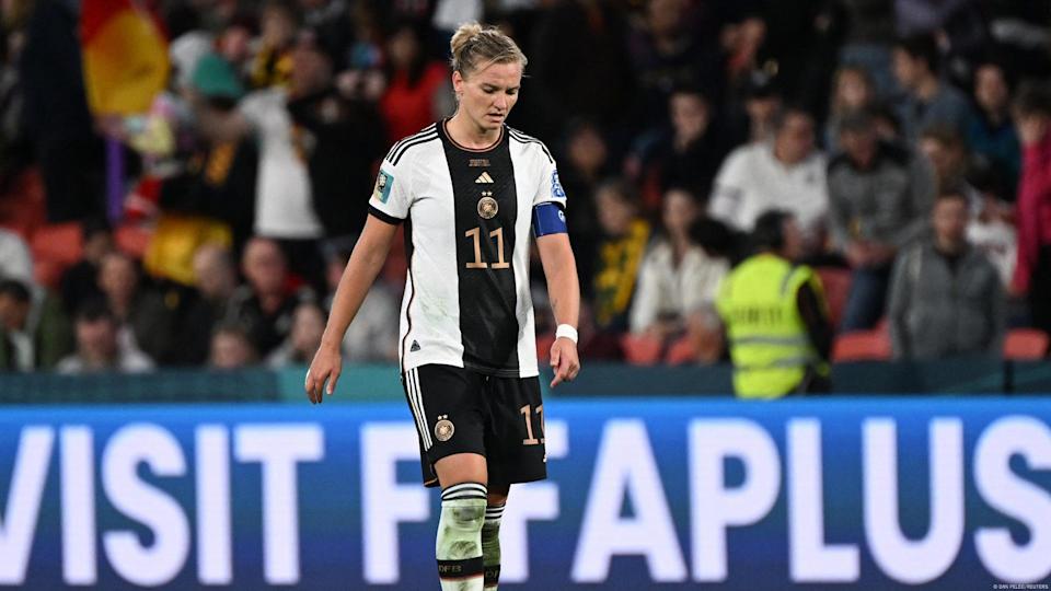 Alexandra Popp was not permitted to wear the rainbow armband at the World Cup<span class="copyright">DAN PELED/REUTERS</span>